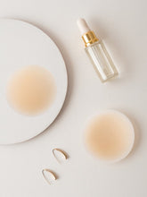 Load image into Gallery viewer, Truekind™ Smooth Silicone Nipple Covers
